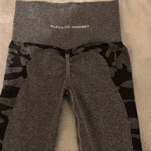 ELEVATED MINDSET CAMO LEGGINGS